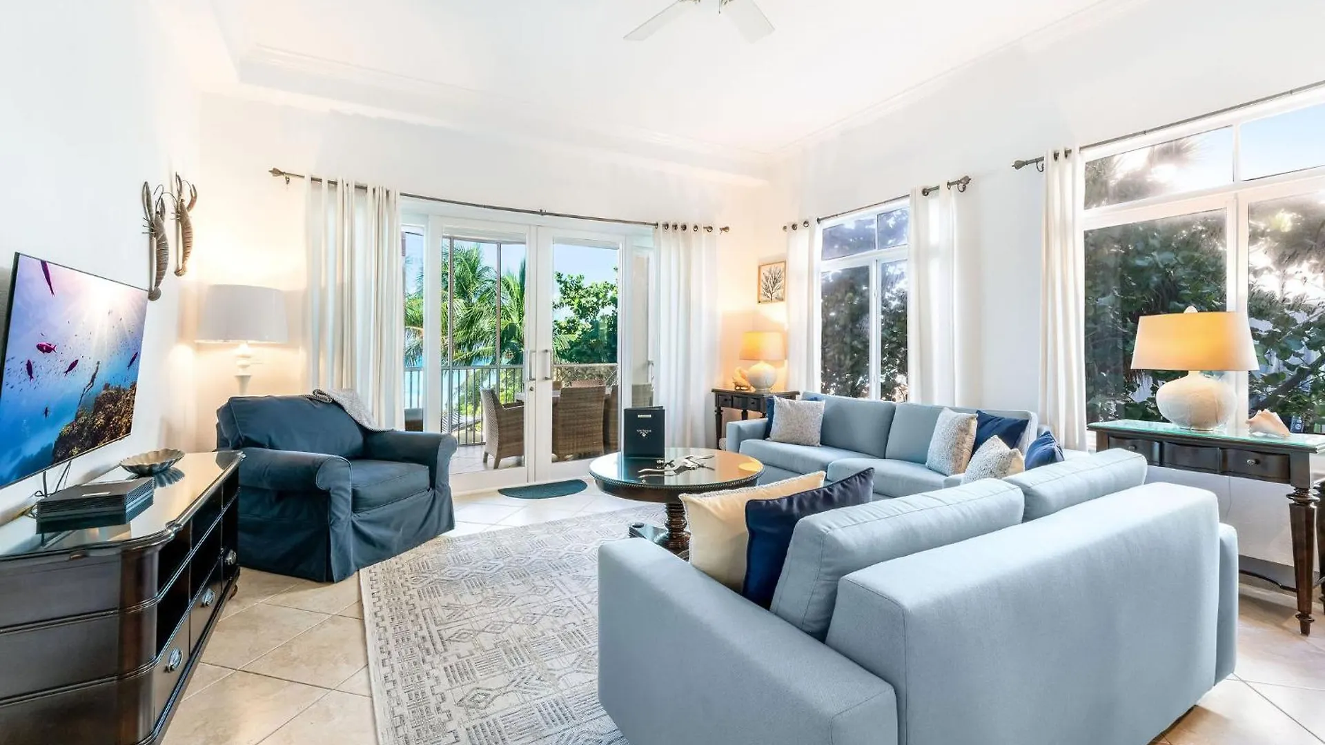 South Bay Beach Club 8 - 2 Bedroom 2 Bathroom Unit جورج تاون